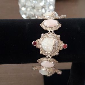 Goddess bracelet Sajen